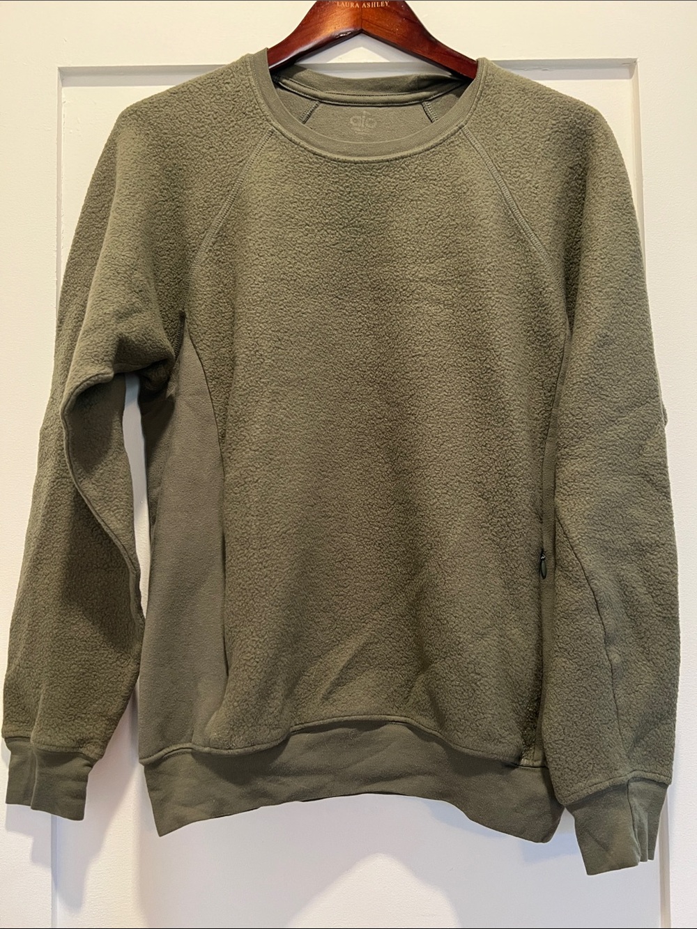 ALO Yoga Men's Olive Crewneck Fleece Pullover